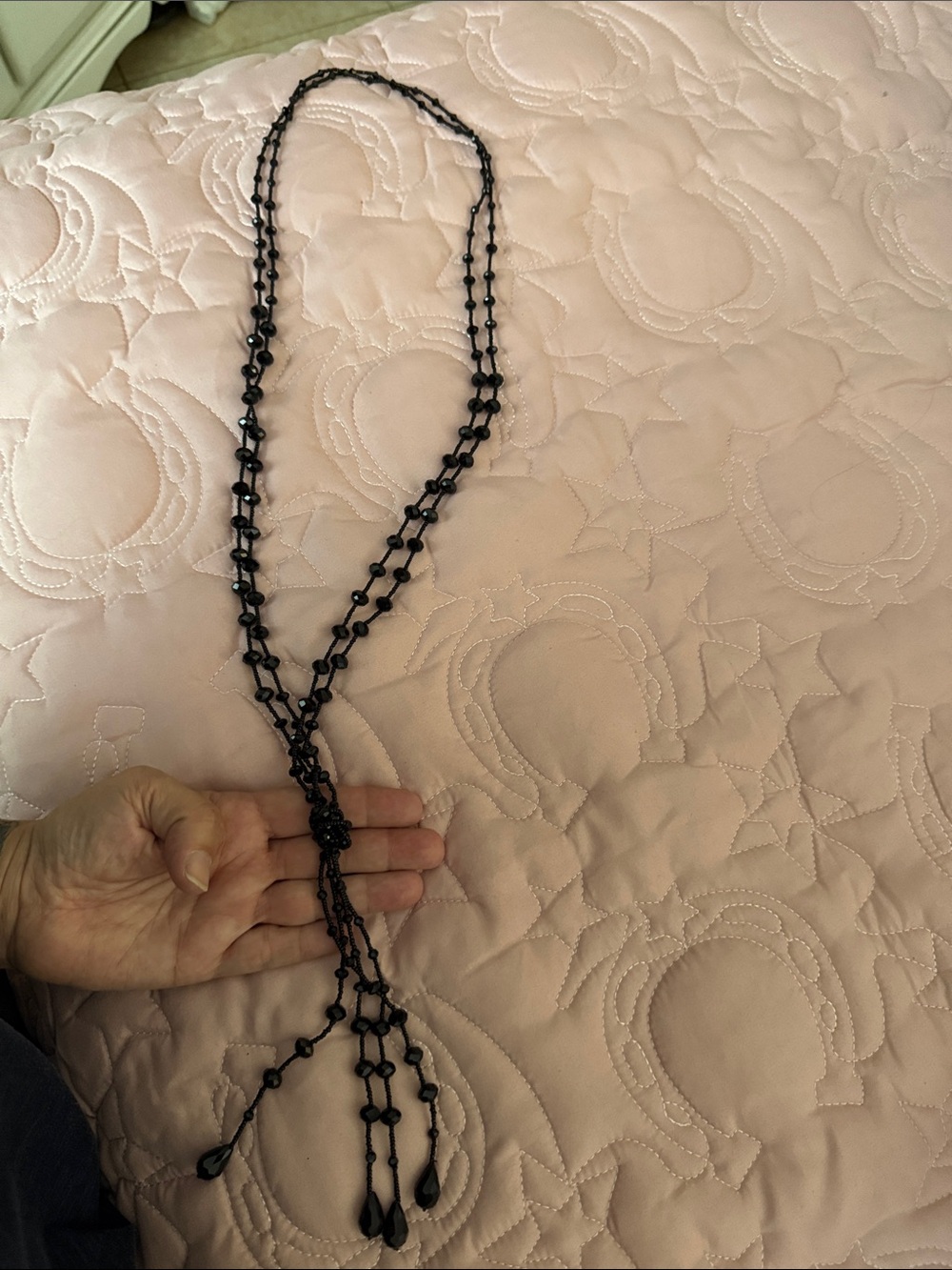 Black Beaded Lariat Necklace with Knotted Tassel - Women Jewelry - Picture 4 of 4